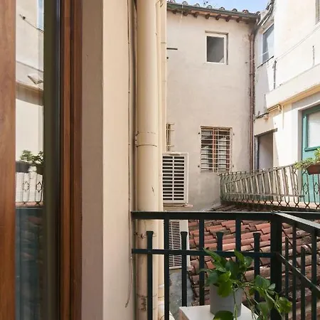Cozy 1-bedroom With Balcony In Historic Center Apartment Florence
