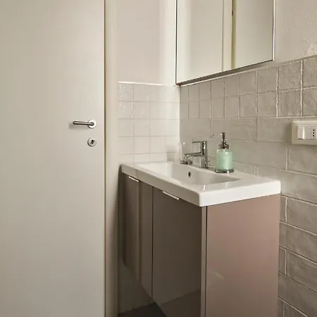 Cozy 1-bedroom With Balcony In Historic Center