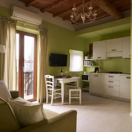 Cozy 1-bedroom With Balcony In Historic Center Φλωρεντία
